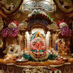 Combo Tour Shirdi with Best OF Mumbai Local & Lonavla Hill Station 4 Nights 5 Days