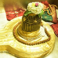 Tour Varanasi Allahabad Chitrakoot Ayodhya Naimisaranyam Drop at Lucknow 5 Night 6 Days